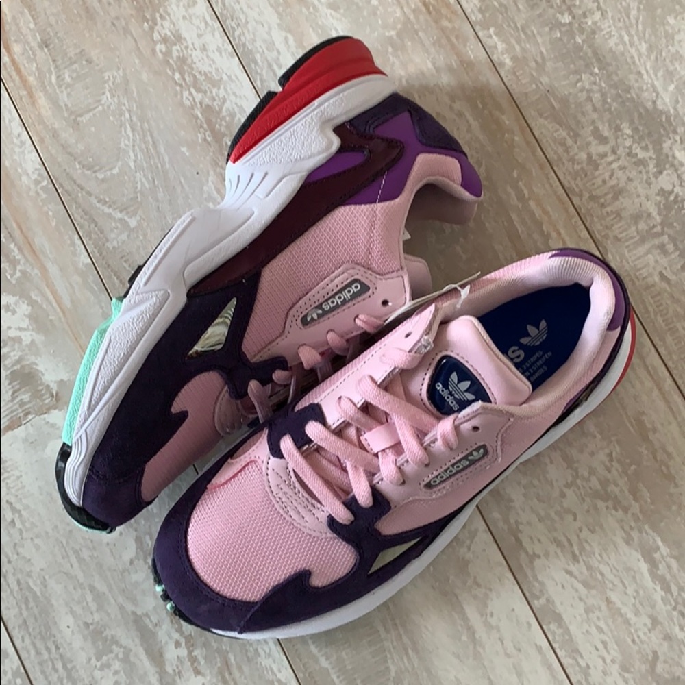 NWT Adidas falcon - Picture 7 of 11